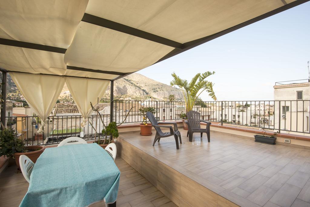 شقة La Terrazza Del Baglio مونديلّو المظهر الخارجي الصورة